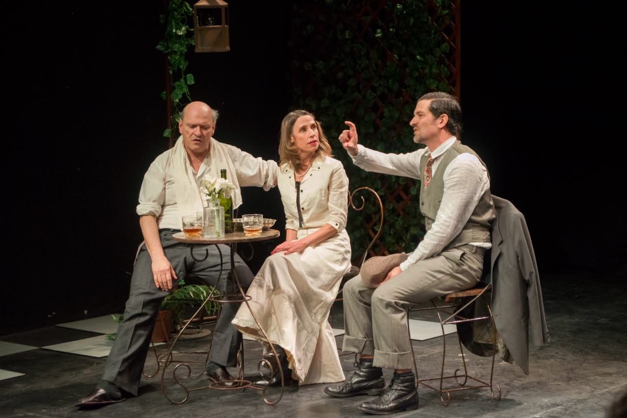 Un Laboratorio. Teatro: "Siete estaciones para hablar de amor" 