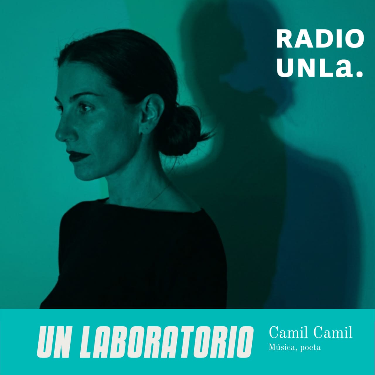 Un laboratorio. Música: Camil Camil